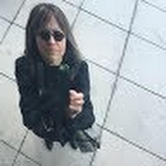 Meet your Posher, Shelle - Picture 1 of 1